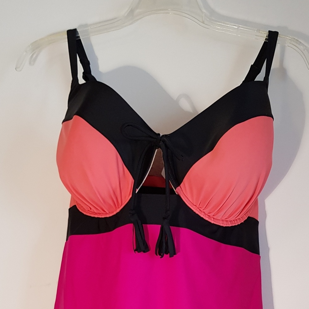 *NWOT* Lane Bryant / Cacique Swim Tank *underwire*